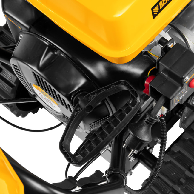 Бензиновая снегоуборочная машина SBL 711DT PRO, 420cc, гусеницы, эл.старт, блок. дифф. Denzel