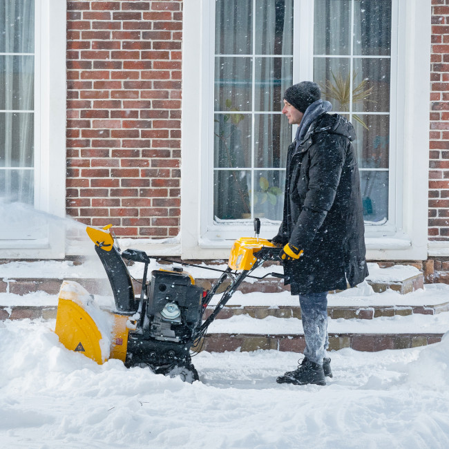 Бензиновая снегоуборочная машина SBL 711DT PRO, 420cc, гусеницы, эл.старт, блок. дифф. Denzel