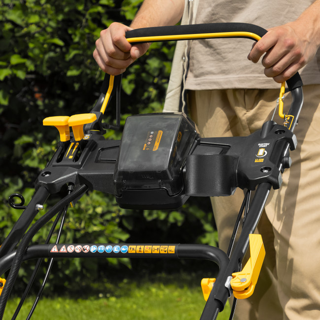 Газонокосилка бензиновая GLD-460SP-VE, 146 см3, шир. 46см, привод, вариатор, эл.старт, 60 л Denzel