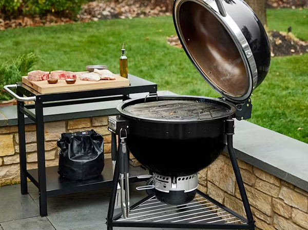 Угольный гриль WEBER Summit Kamado E6, 61 см