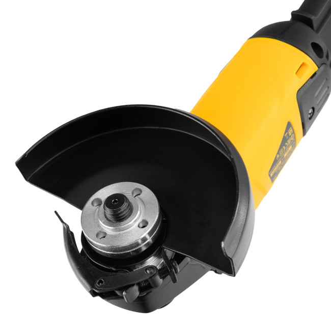 Машина шлифовальная угловая AG125-1100A, 1100 Вт, 125 мм, 3000-11000 об/мин Denzel Машина шлифовальная угловая AG125-1100A, 1100 Вт, 125 мм, 3000-11000 об/мин Denzel