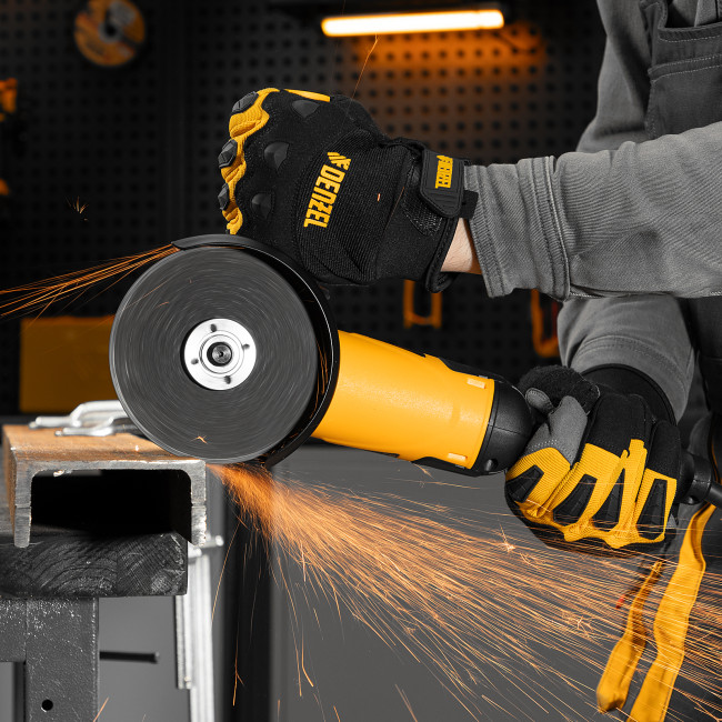 Машина шлифовальная угловая AG125-1100A, 1100 Вт, 125 мм, 3000-11000 об/мин Denzel Машина шлифовальная угловая AG125-1100A, 1100 Вт, 125 мм, 3000-11000 об/мин Denzel