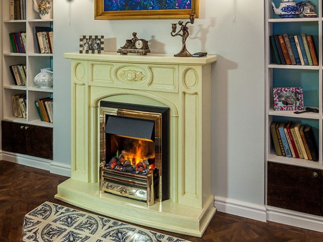Каминокомплект Florence - Слоновая кость с патиной с очагом Chesford