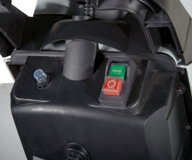 Садовый измельчитель Ресанта ИС-2500 Садовый измельчитель Ресанта ИС-2500