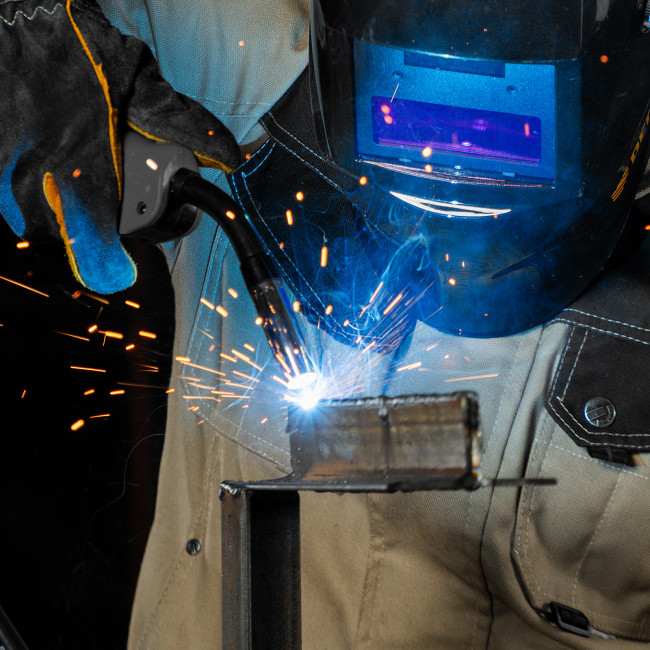 Аппарат инвертор. полуавтомат. cварки IMIG-160 Synergy, 160 А, ПВ 60%, катушка 5 кг Denzel