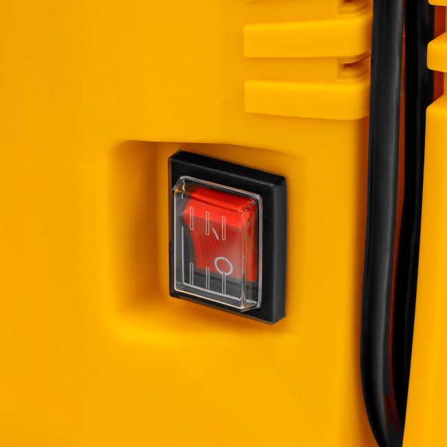 Компрессор воздушный DL1300, 10 бар, 1,3 кВт 180 л/мин 5 л, с набором аксессуаров Denzel Компрессор воздушный DL1300, 10 бар, 1,3 кВт 180 л/мин 5 л, с набором аксессуаров Denzel