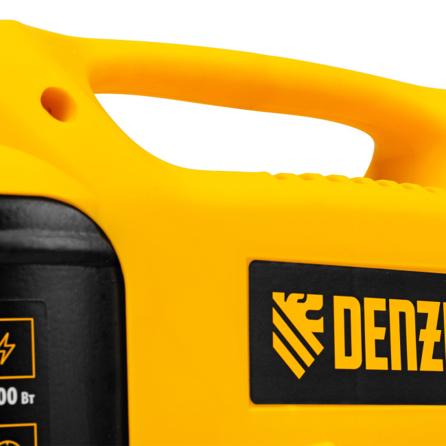 Компрессор воздушный DL1300, 10 бар, 1,3 кВт 180 л/мин 5 л, с набором аксессуаров Denzel Компрессор воздушный DL1300, 10 бар, 1,3 кВт 180 л/мин 5 л, с набором аксессуаров Denzel