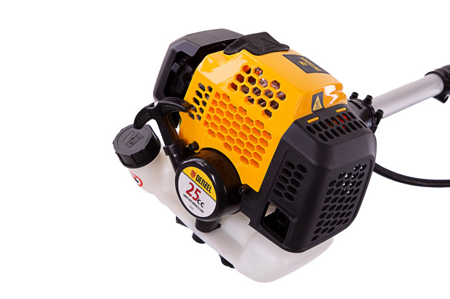 Триммер бензиновый DGT 250, 25 см3, 1.3 л. с, неразъемная штанга, состоит из 2 частей Denzel