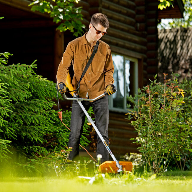 Триммер электрический TE-1400, 1400 Вт, 420 мм, катушка + диск, разборная штанга Denzel