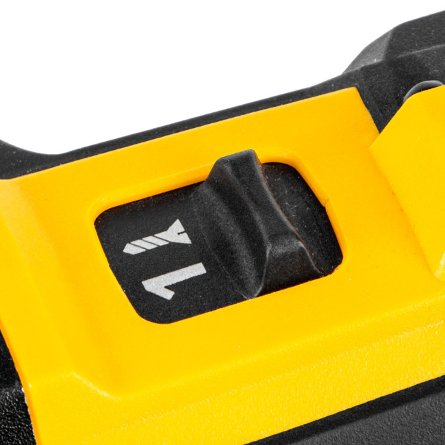 Дрель-шуруповерт аккумуляторная, бесщет. BLDL-IB-18-02, Li-Ion, 18 В, 2 акк. Denzel