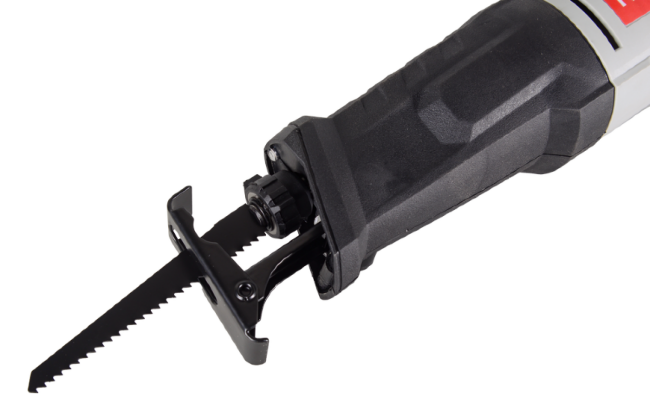 Сабельная пила Ресанта ПС-950Э Сабельная пила Ресанта ПС-950Э