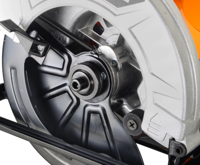 Дисковая пила ВИХРЬ ДП-185/1600