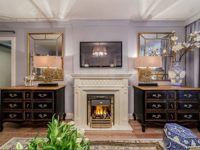 Каминокомплект Alexandria - Махагон коричневый антик с очагом Flagstaff